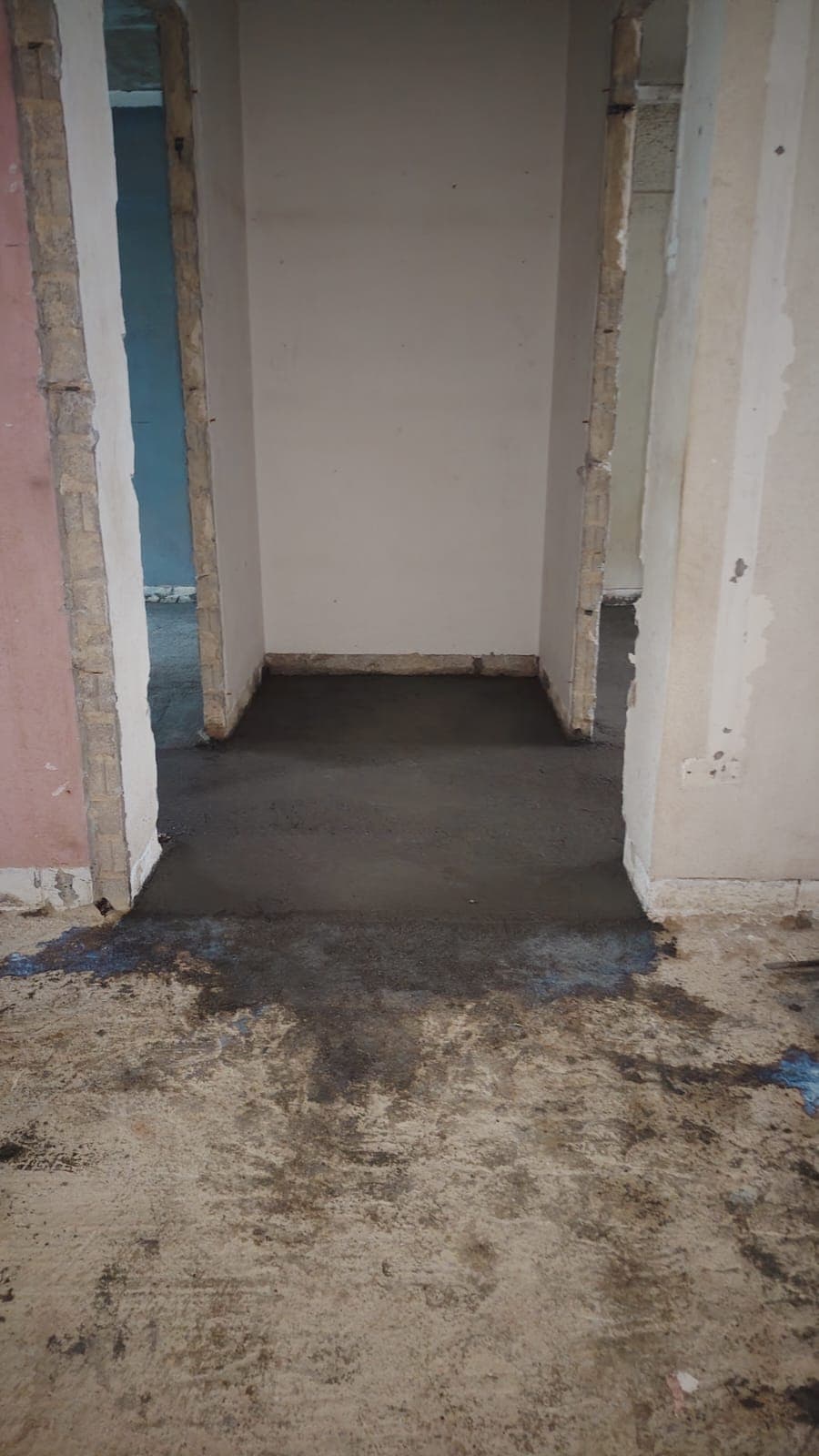 Floor Leveling & Cement Screeding Services
